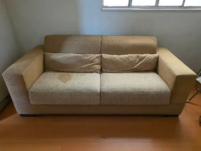 Conjunto Sofá 2 e 3 lugares - madeira maciça e tecido