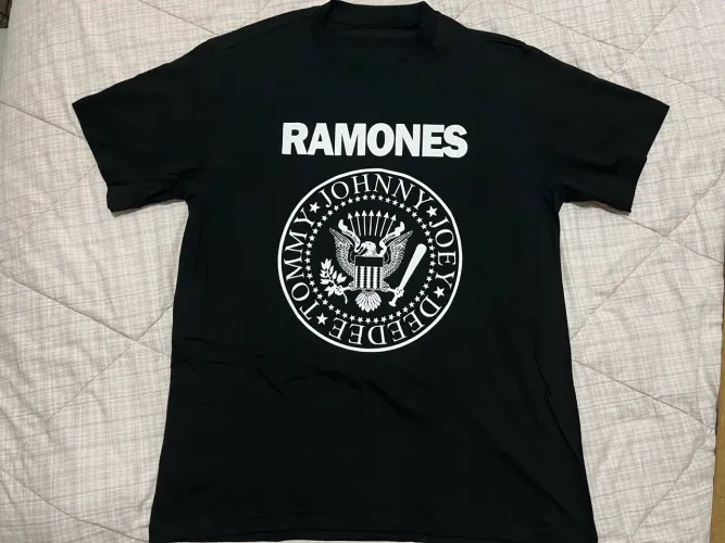Camiseta Ramones GG nova