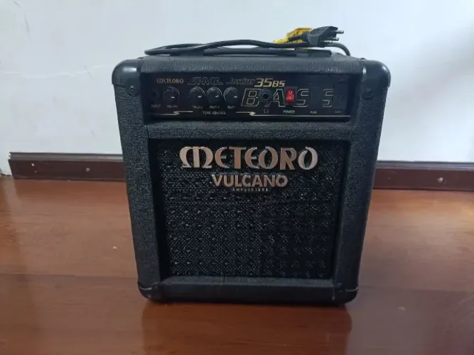 Cubo Amplificador Baixo Meteoro Space Jr 35bs + (Cabo Santo Angelo 3mts)