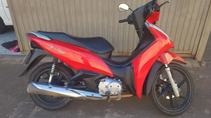 Vendo essa moto