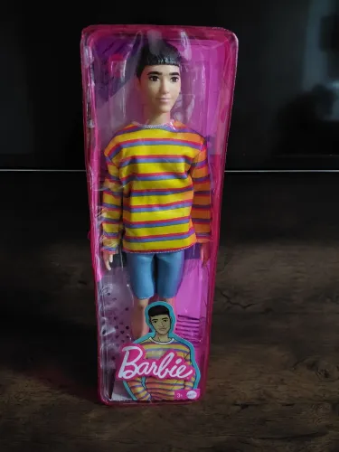 Boneco novo Ken Fashionista mattel asiático 175 + dois brindes