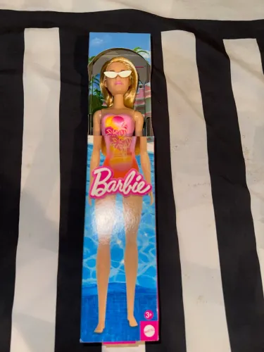 Barbie praia lacrada