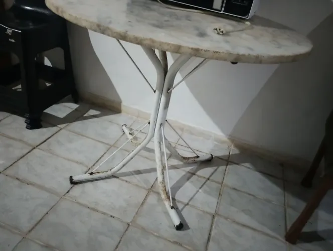 Mesa de mármore redonda
