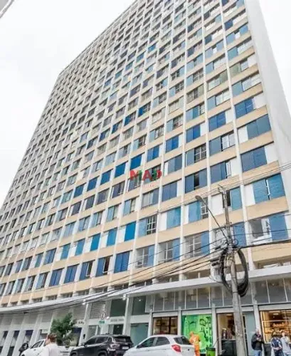 Apartamento c/4 dormitório no Edifício Paraná