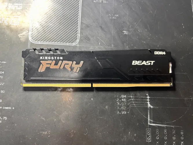 Kingston fury 4GB DDR4 2400Mhz