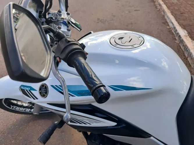 Fazer 250 vendo ou troco