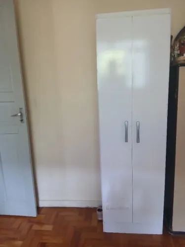 Multiuso guarda roupas