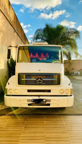Vende-se caminhão 1620, bem conservado