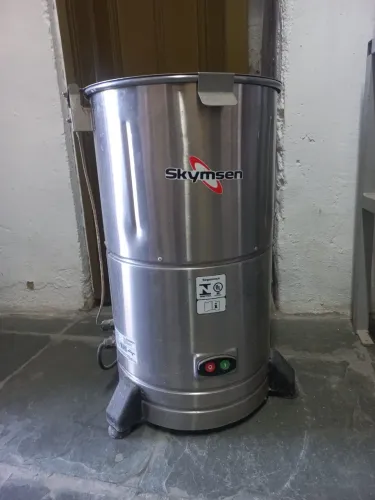 Descascadora de Batatas e Legumes Industrial