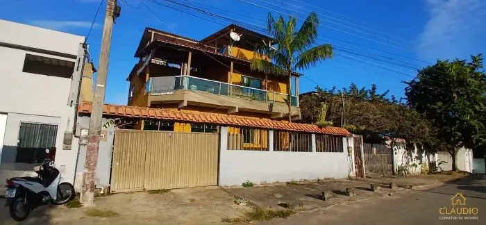 Sobrado para venda tem 120 metros quadrados com 4 quartos em Alto Pongal - Anchieta - ES