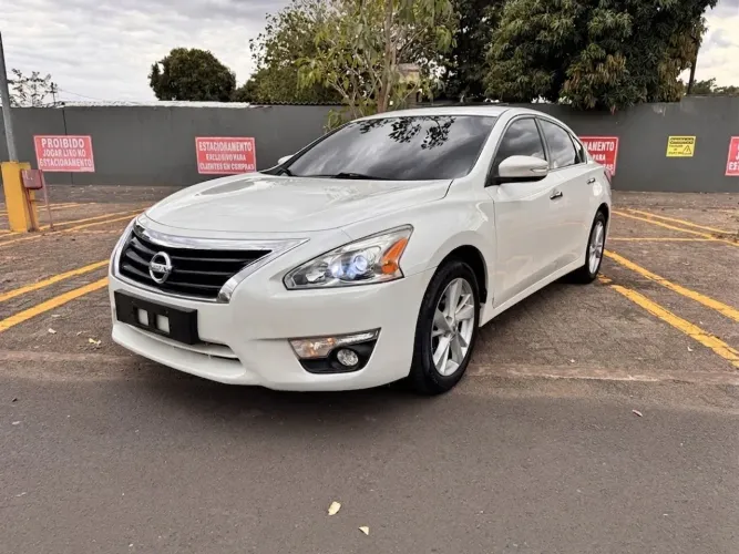Nissan Altima SL 2.5 16V 4P Aut. 2014