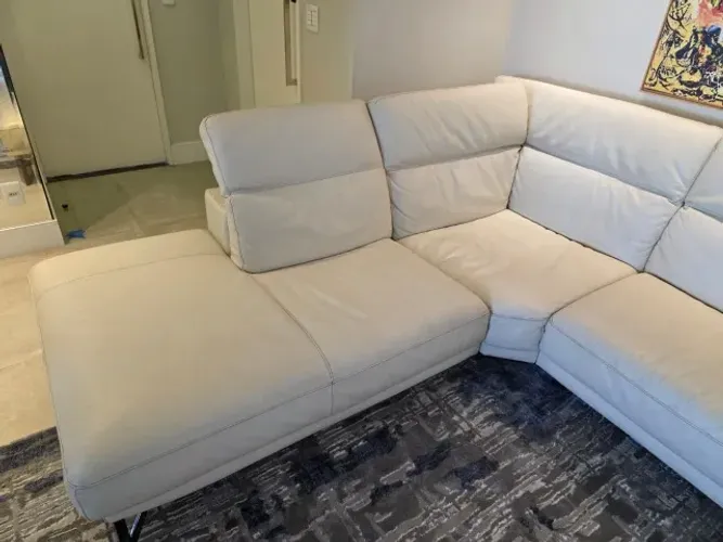 Sofá Natuzzi Italia Italo em Couro - Alto Padrão (Estado Impecável)