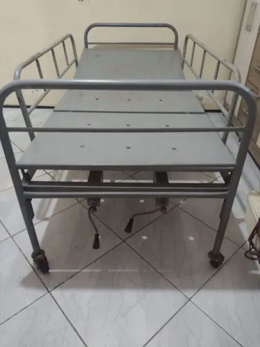Cama hospitalar 2 movimentos