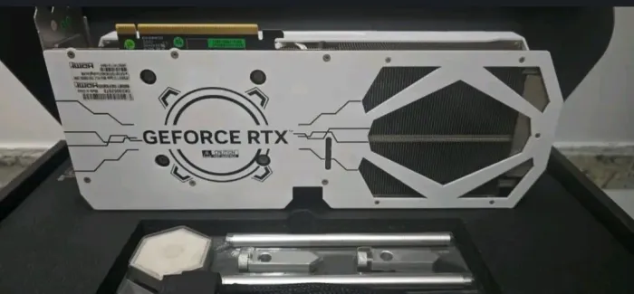 Placa de vídeo RTX 4070Ti 12gb Galax White