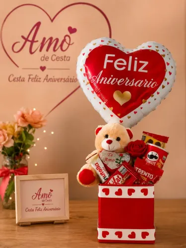 Cesta Café da Manhã Feliz Aniversário Com Urso de Pelúcia e Mensagem Personalizada.
