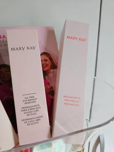 Demaquilante e água micelar Mary Kay