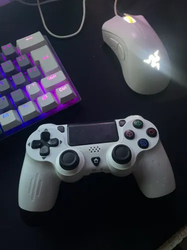 CONTROLE DE PS4/PC BRANCO