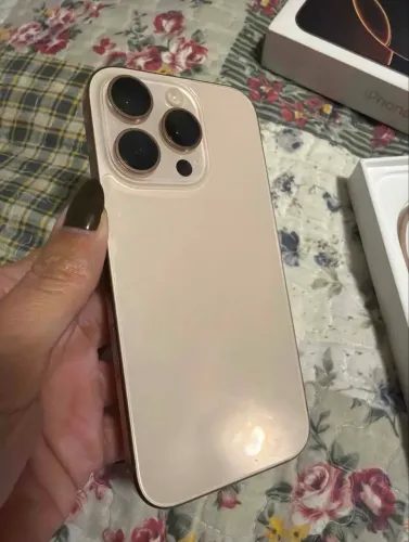 Vende-se Iphone 16 Pro Desert 256G