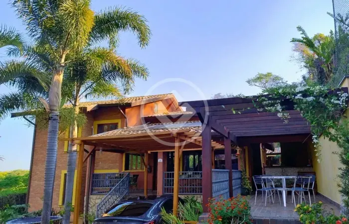 Casa à venda no Condomínio São Joaquim, Vinhedo com 3 suítes, terreno 1.000 m² codigo: 265