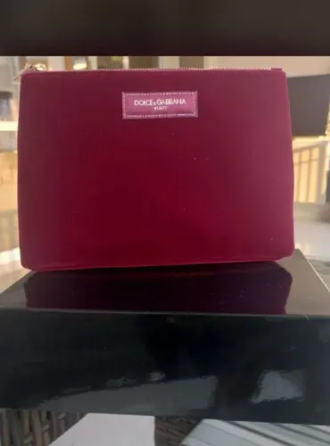 Nécessaire Dolce & Gabbana veludo vinho 