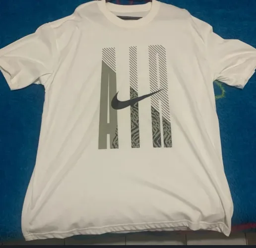 6 Camisas por 1200 mais uma de presente