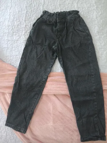 Calça feminina usada uma vez