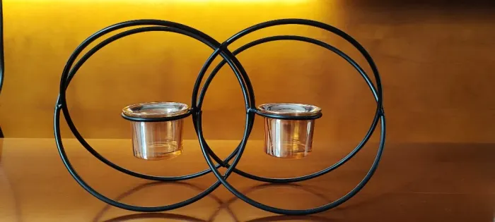 Porta vela aramado de metal preto - Venda de garagem