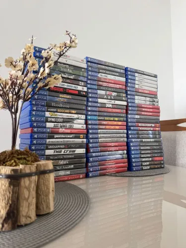 Jogos PS4 mídia física diversos