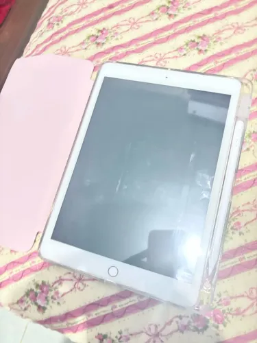 iPad 8