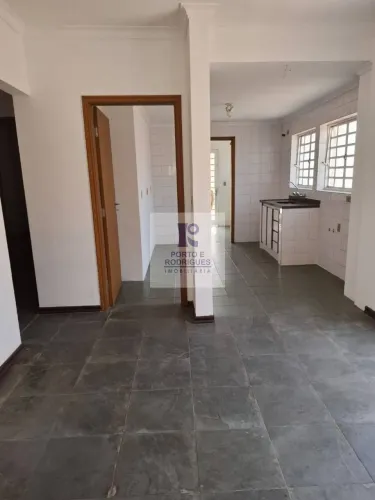 Sobrado para venda ou locação no bairro Taquaral - Campinas/SP.