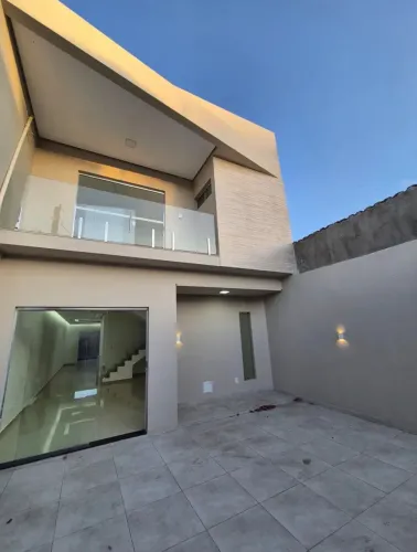 CASA DUPLEX NO MAURICIO DE NASSAU 