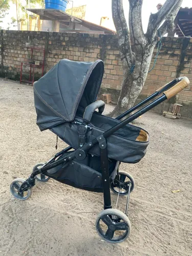 Carrinho Moisés para bebê