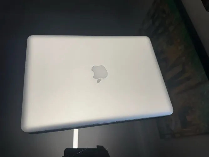 MacBook Pro 2012 i5 8GB RAM excelente estado