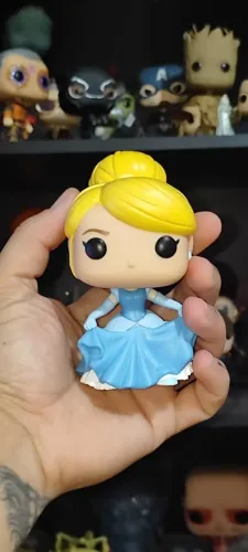 Funko Pop Cinderela #222 - Princesas Disney - COM CAIXA