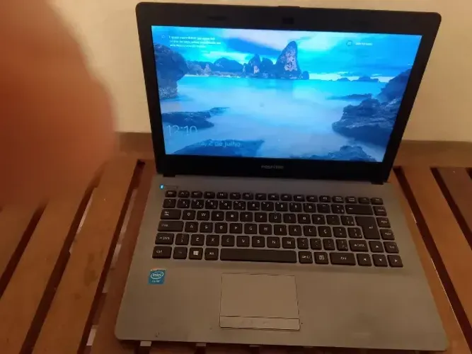 Notebook Positivo Master N30I Intel Celeron tela de 14" e 4GB de RAM 500 GB 
