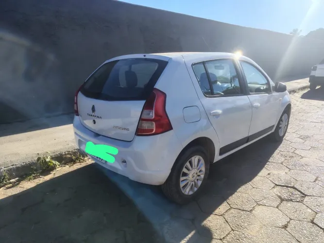 Renault Sandero Privilège Hi-flex 1.6 16V 5P AUT 2012