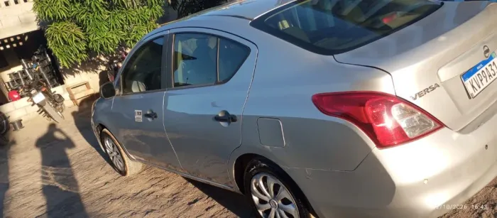 Nissan Versa S 1.6 16V Flex Fuel 4P Mec. 2012