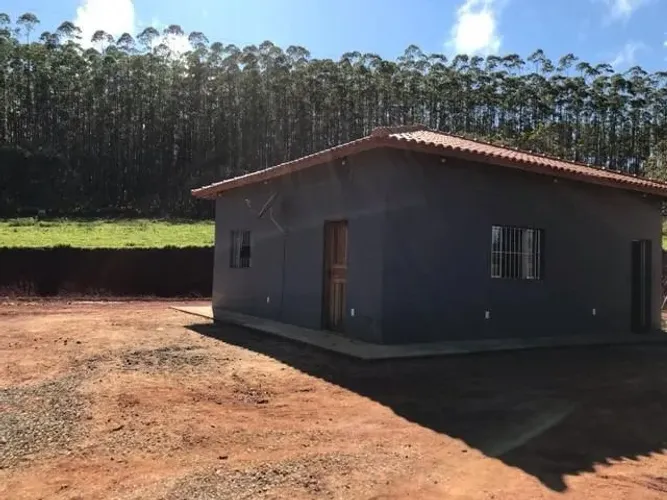 Sítio 92.000 m2 (3,8 Alqueires) proporciona um amplo espaço para explorar e desfrutar de t