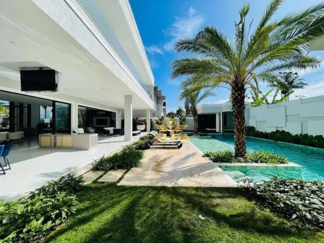 Mansão com 7 suítes, área de lazer completa e alto padrão no Jardim Acapulco  Alfa Imóveis