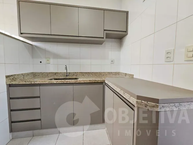 Apartamento para aluguel, 3 quartos, 1 suíte, 1 vaga, SANTA MONICA - UBERLANDIA/MG