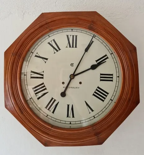 relógio oitavado marca waterbury, dimensões: 61x61cm