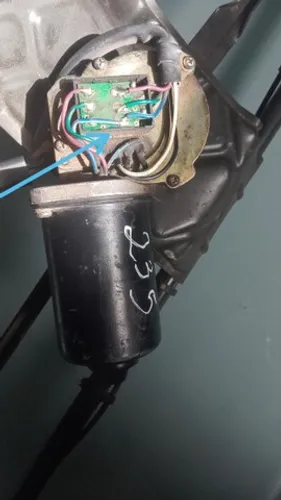 Motor Limpador De Parabrisa Sinotruk A7 Wg1661740022/1 N235