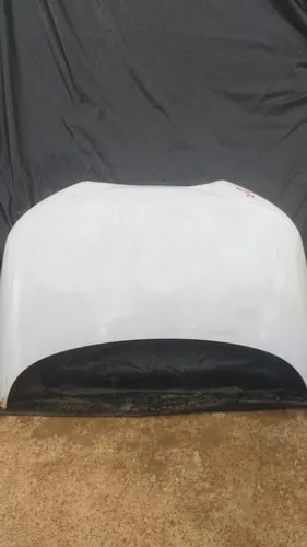 Capo Audi A1 branco 2011\2016 com detalhe
