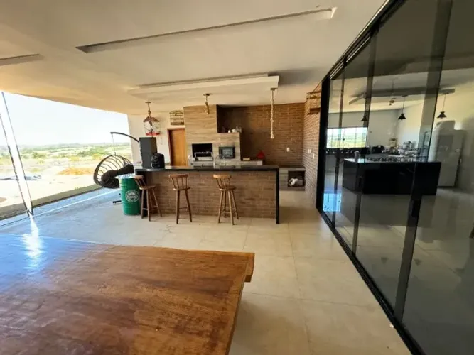 Chacára com plantação de morango