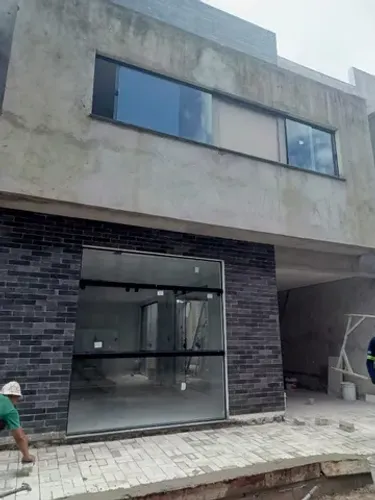 Casa em Condomínio fechado prox. ao Bairro do Marco.
