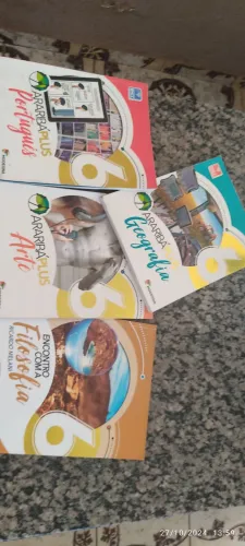 Livros Didáticos 6º Ano - Português, Geografia, Arte e Filosofia