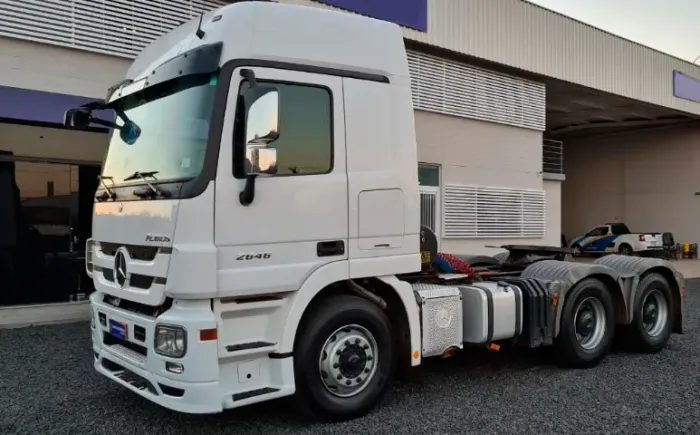 Mercedes Benz Actros MB2646 6x4 ano 2014-14