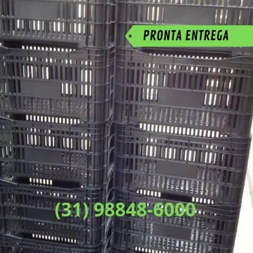 Caixa agrisola plastica branca e preta