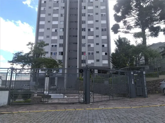 Apartamento Semi-Mobiliado à Venda no Petrópolis em Caxias do Sul