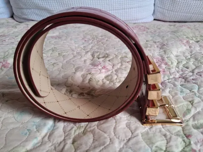 Cinto de Couro Croco com Pedrarias Jorge Bischoff